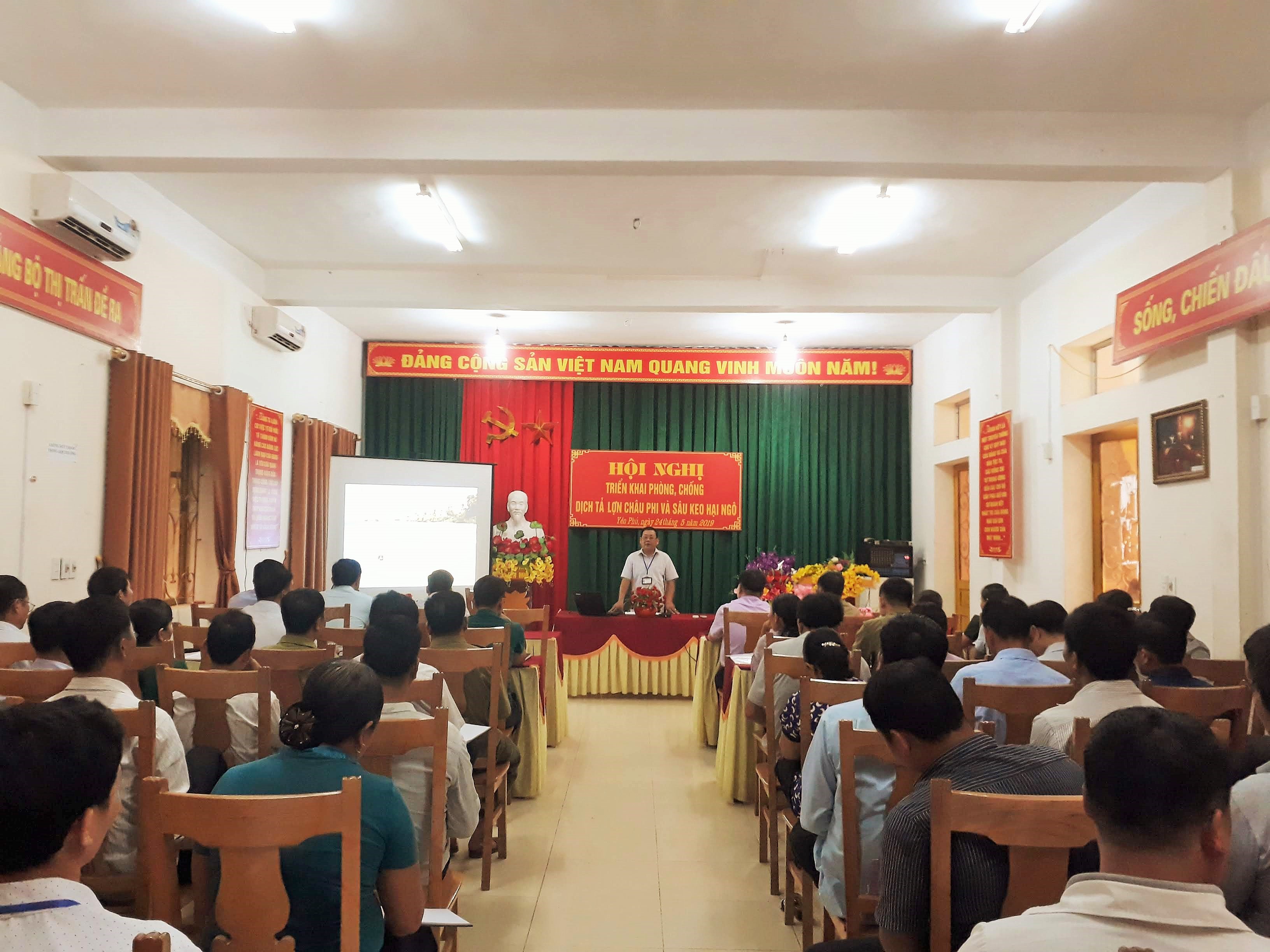 UBND thị trấn Yên phú tổ chức hội nghị 