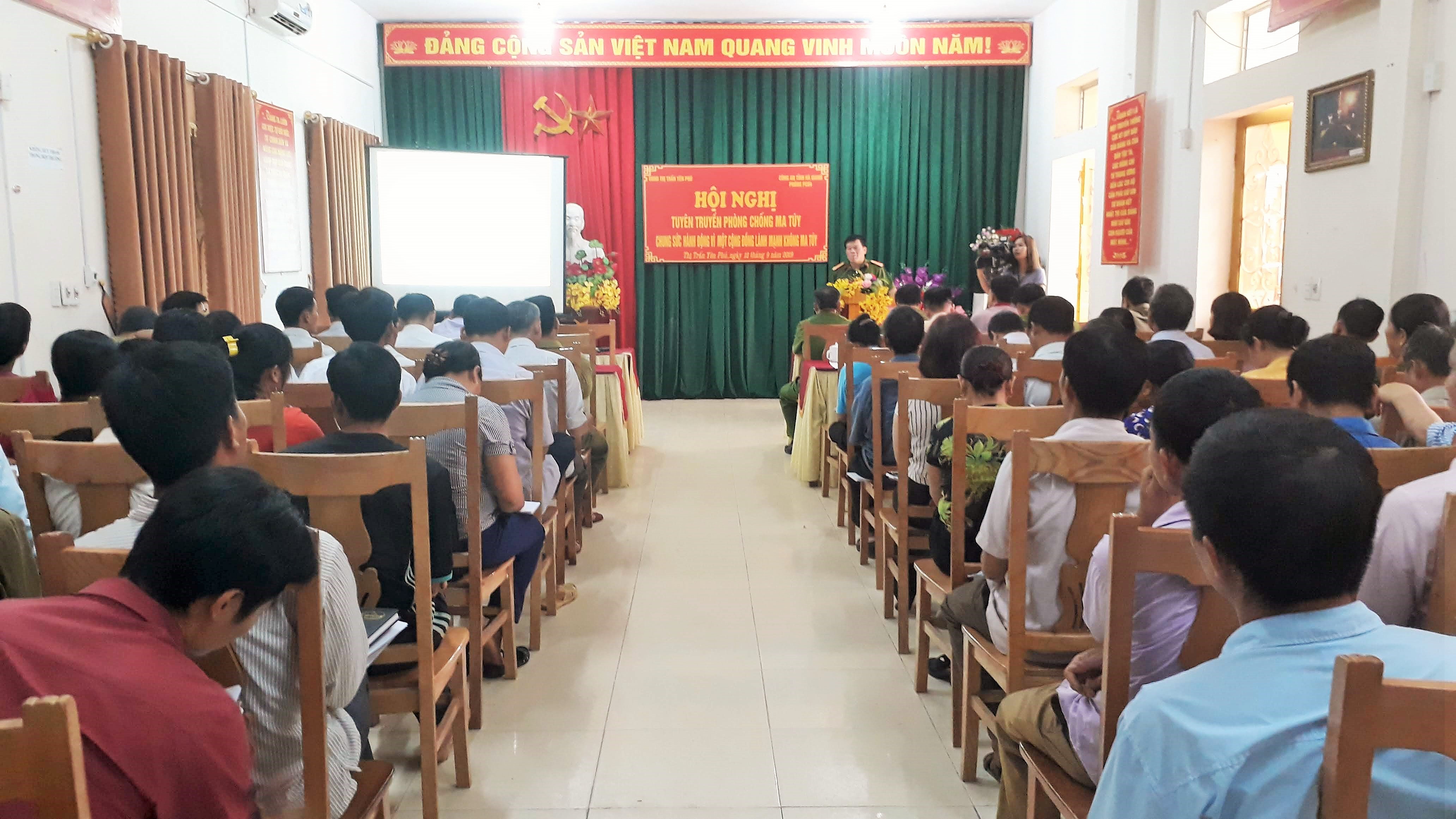 Hội nghị về tổ chức tuyên truyền pháp luật về phòng chống ma túy tại thị trấn Yên Phú